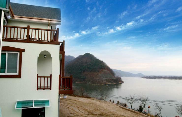Lahoya Pension 春川 外观 照片