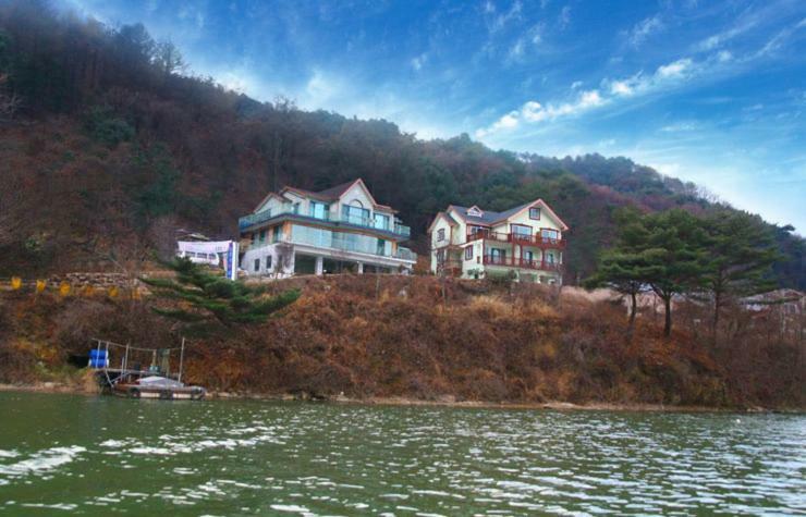 Lahoya Pension 春川 外观 照片