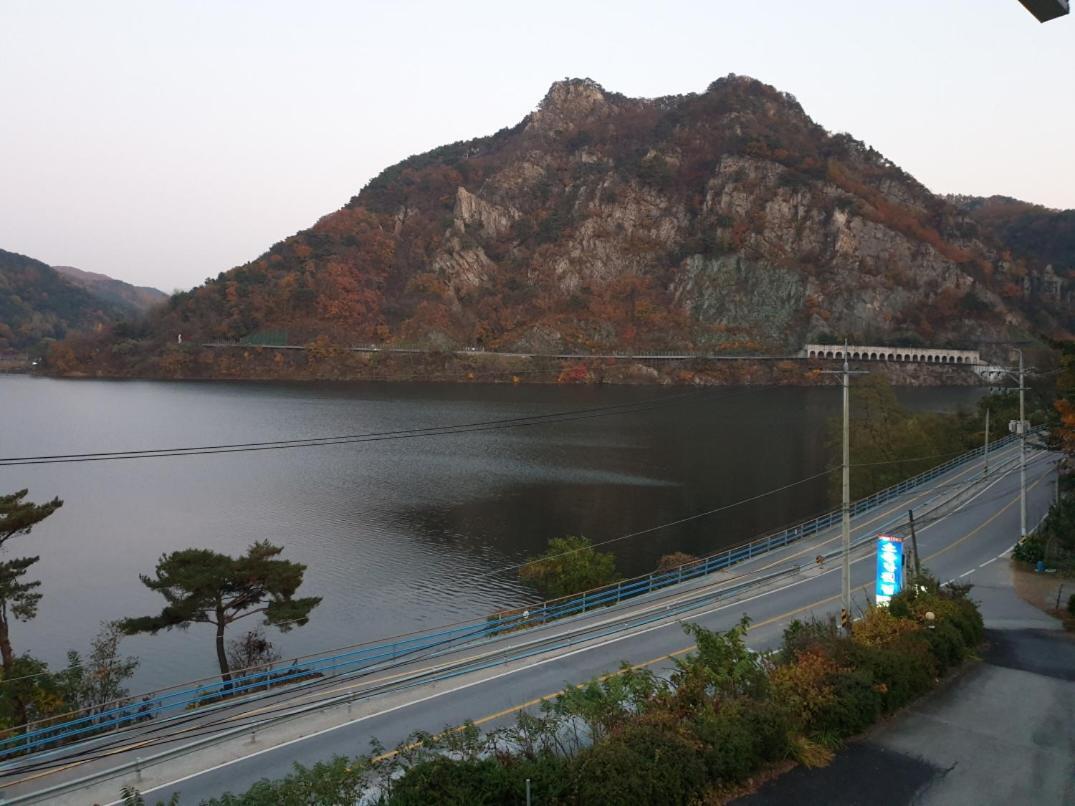 Lahoya Pension 春川 外观 照片